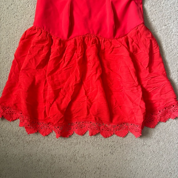 Lovers + Friends Red Strapless Bustier Style Lace Hem Blouse Small - Picture 4 of 8